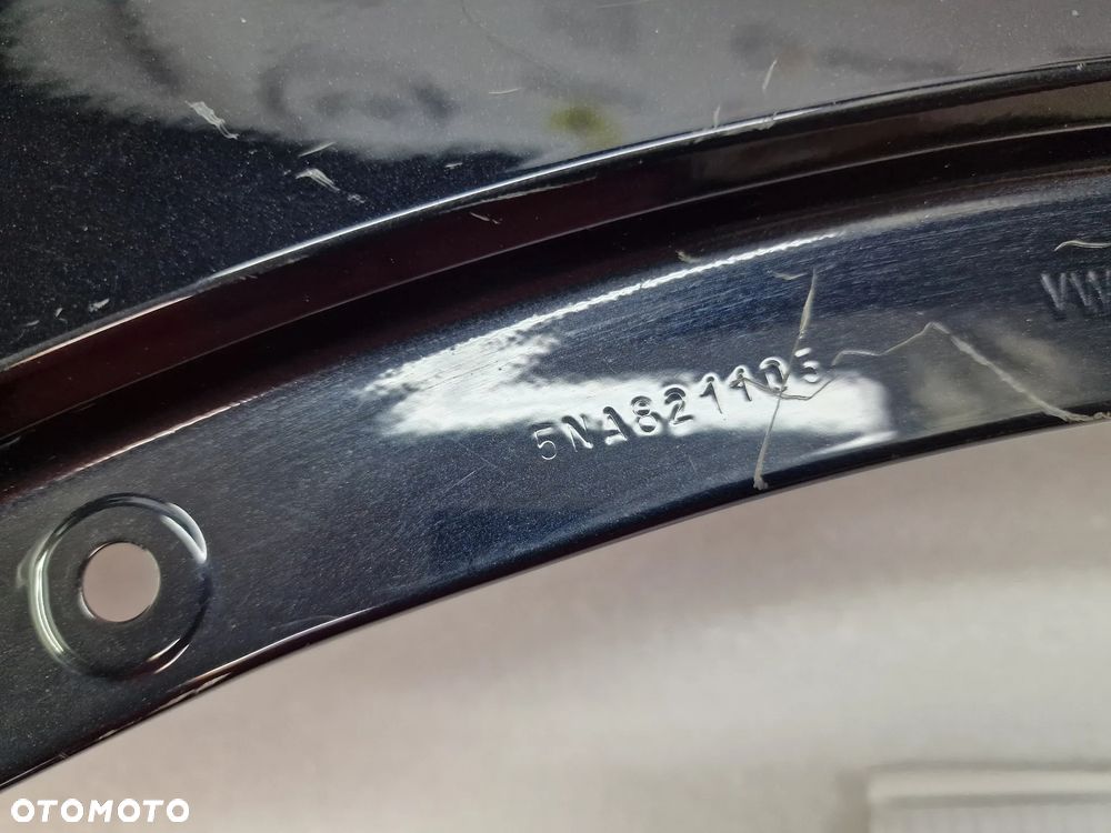 VW TIGUAN II 5NA 15- LEWY BŁOTNIK PRZEDNI PRZÓD , NR 5NA821105 , NR AUKCJI BŁ37 - 11