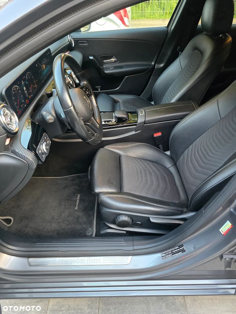 Mercedes-Benz Klasa A 200 Edycja specjalna 7G-DCT - 22