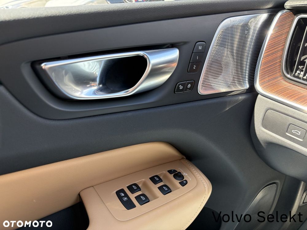 Volvo XC 60 - 19