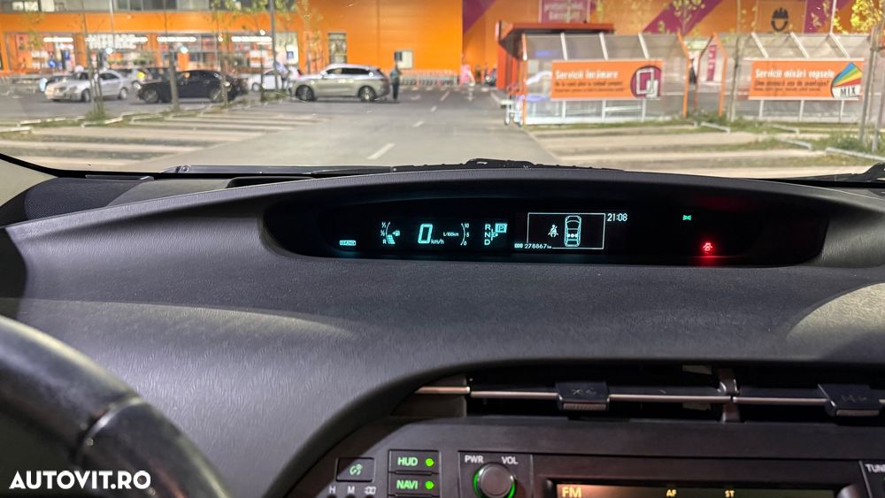 Toyota Prius - 12