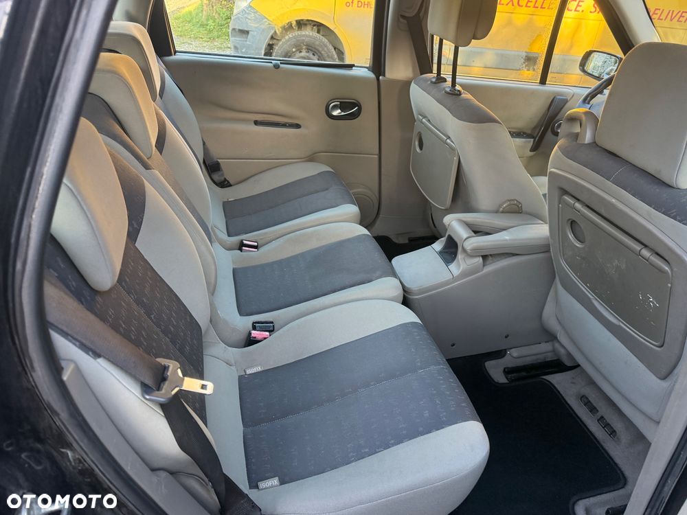 Renault Scenic 1.6 16V Confort Expression - 7