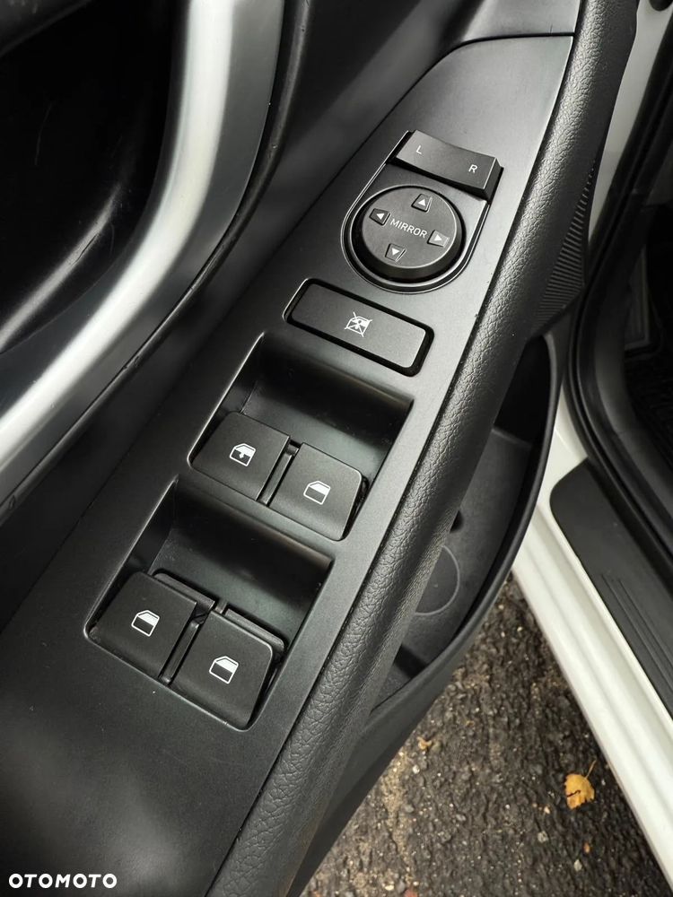 Hyundai i30 ver-1-6-d-classic-plus - 18