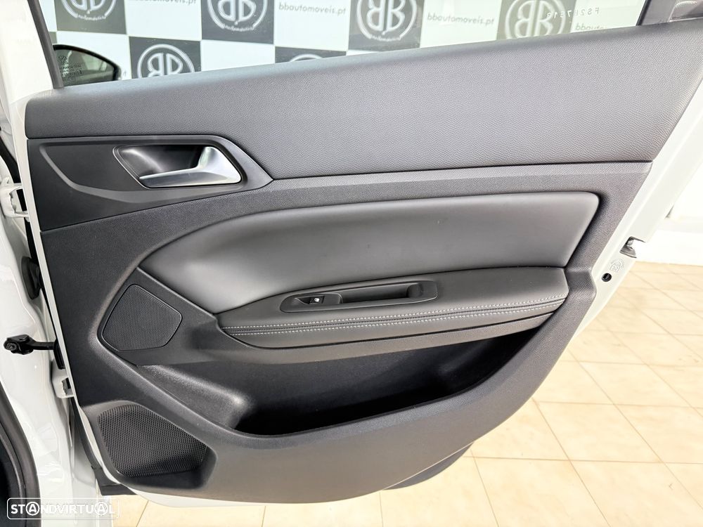 Peugeot 308 PureTech 130 EAT6 Stop & Start Allure - 25