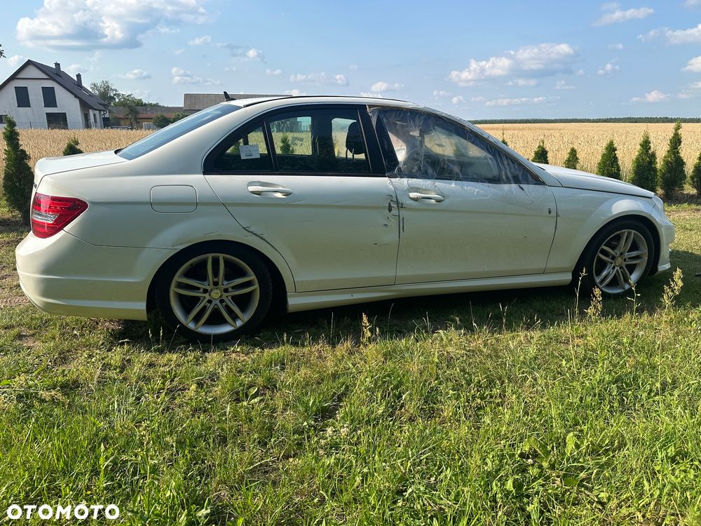 Mercedes-Benz Klasa C 200 CDI DPF (BlueEFFICIENCY) - 3