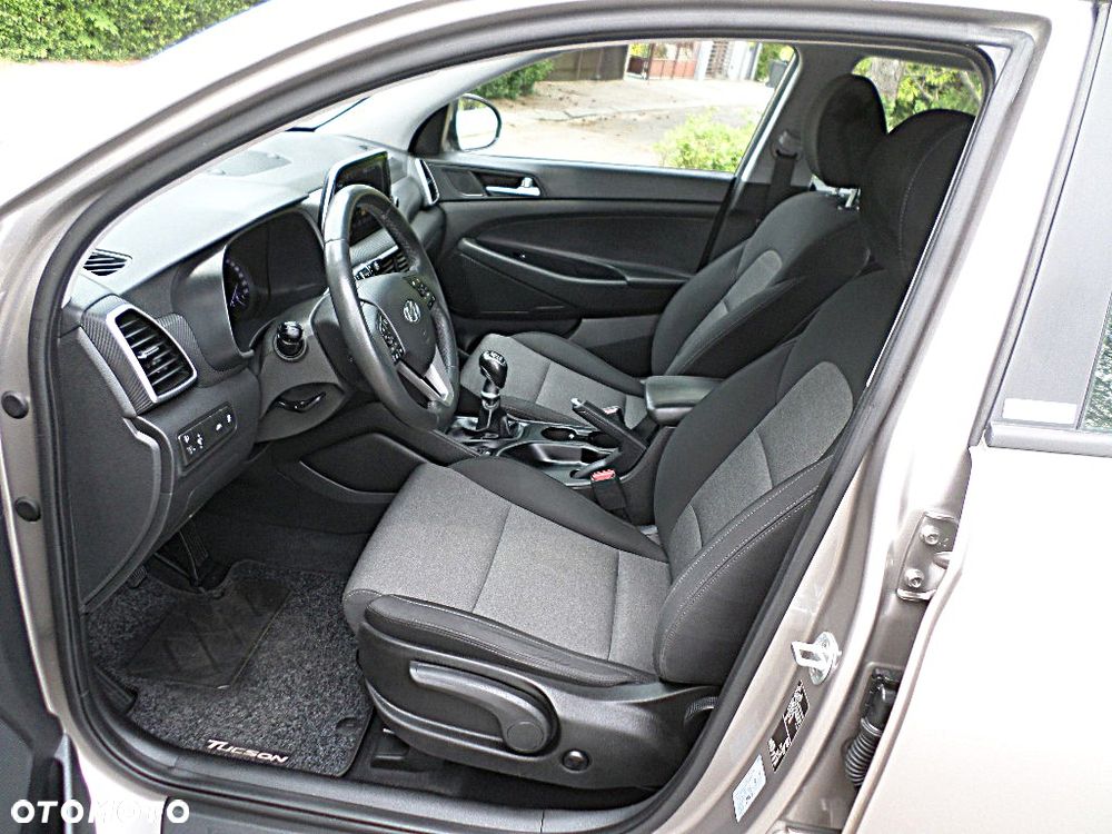 Hyundai Tucson blue 1.6 GDi 2WD Navi - 18