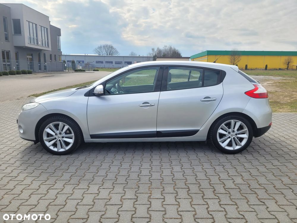 Renault Megane TCe 180 Dynamique - 5
