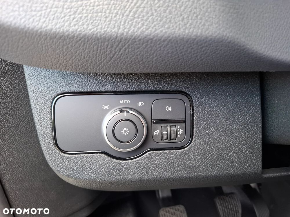 Mercedes-Benz Sprinter 317 CDI Furgon PRO długi 4325 mm L3H2 - 33