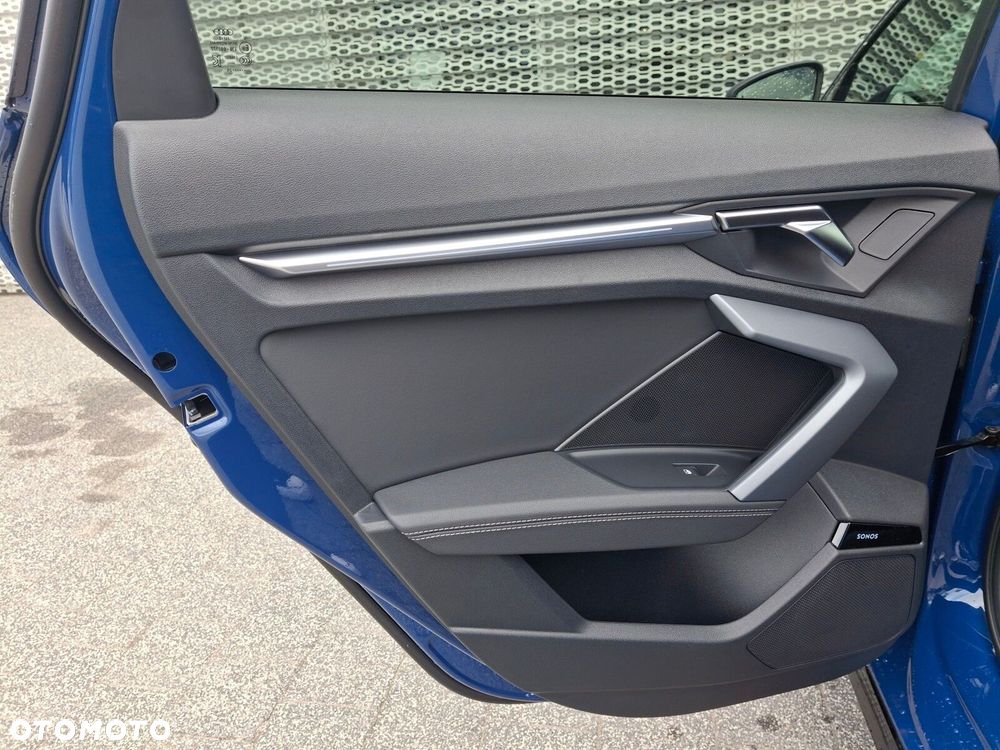 Audi A3 Sportback - 13
