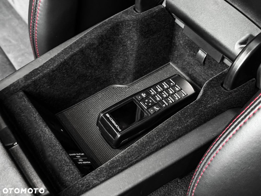 Porsche Panamera GTS PDK - 18