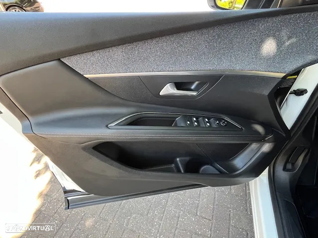 Peugeot 3008 1.5 BlueHDi Allure Pack EAT8 - 20