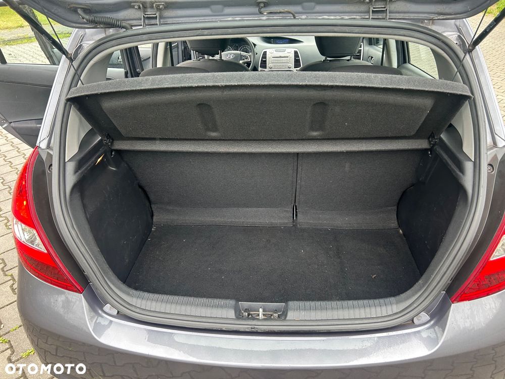 Hyundai i20 1.2 Edition 20 - 12