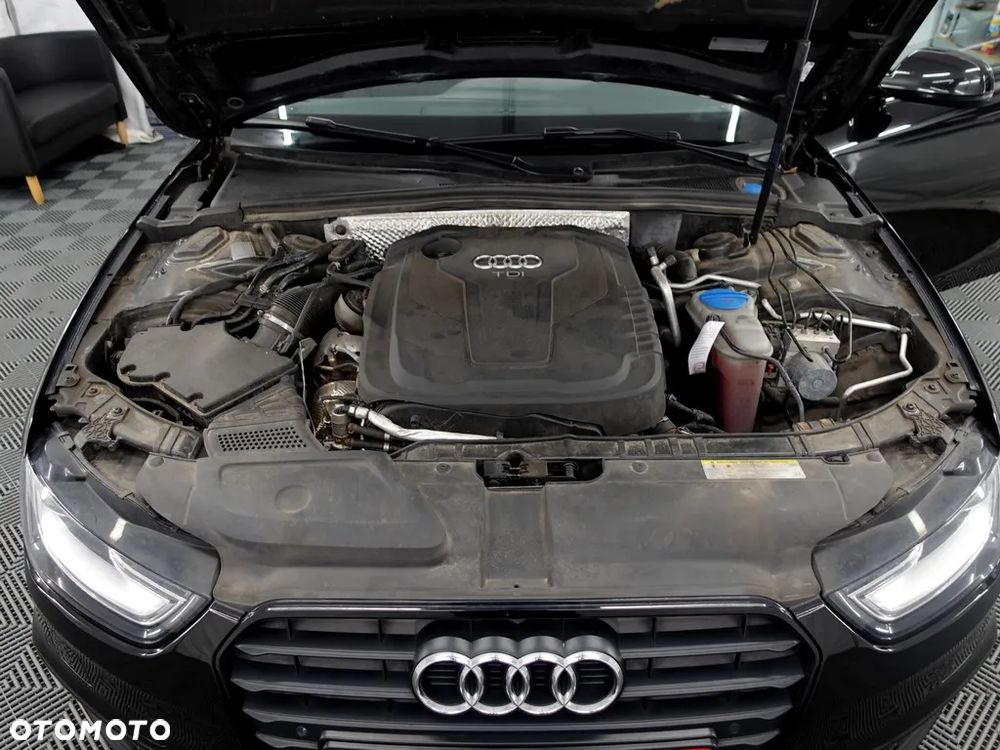 Audi A4 Avant 2.0 TDI Design S tronic - 38