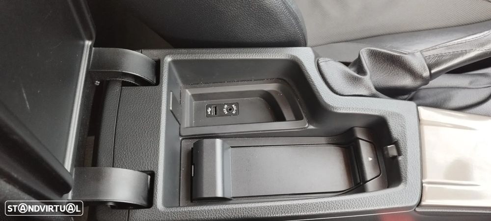 BMW 318 d Line Modern - 12