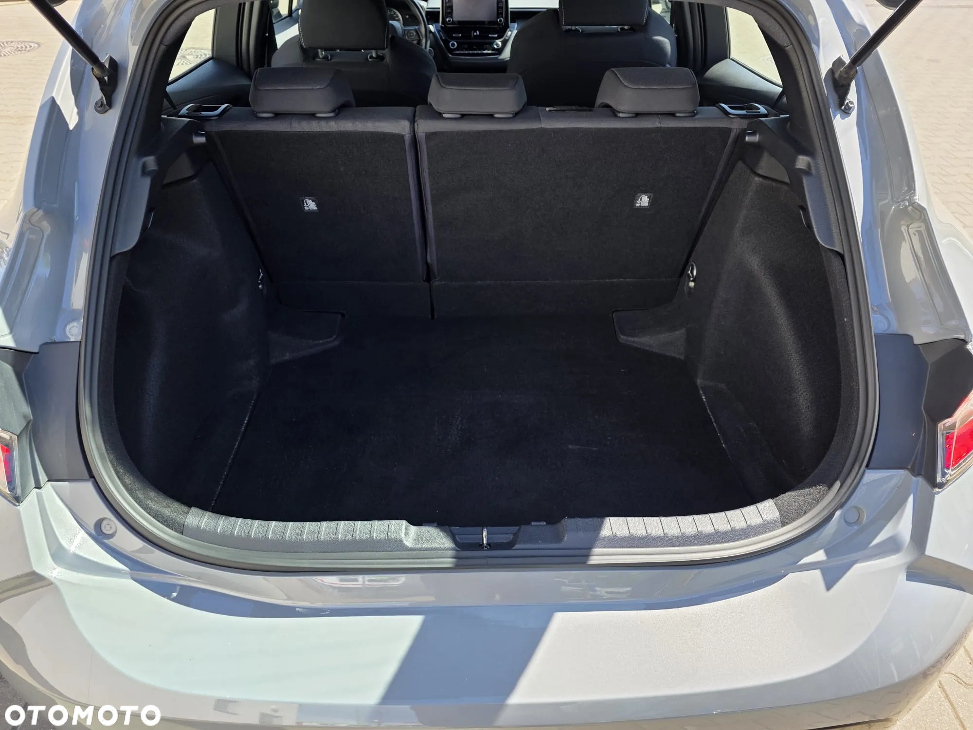 Toyota Corolla 1.8 Hybrid Comfort - 7
