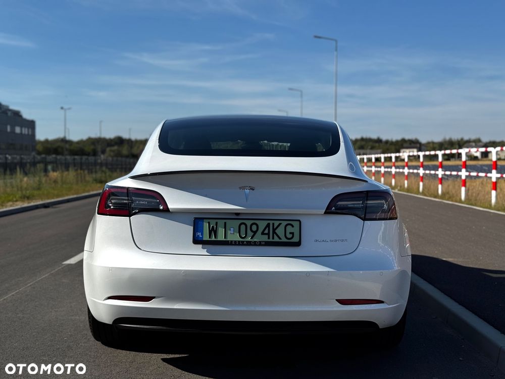 Tesla Model 3 - 6