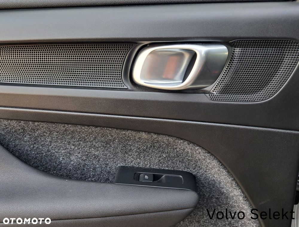 Volvo XC 40 - 31