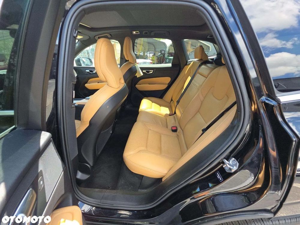 Volvo XC 60 T6 AWD Geartronic Inscription - 12