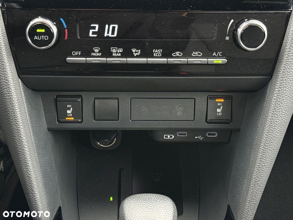 Toyota Yaris Cross Hybrid 1.5 Style - 17