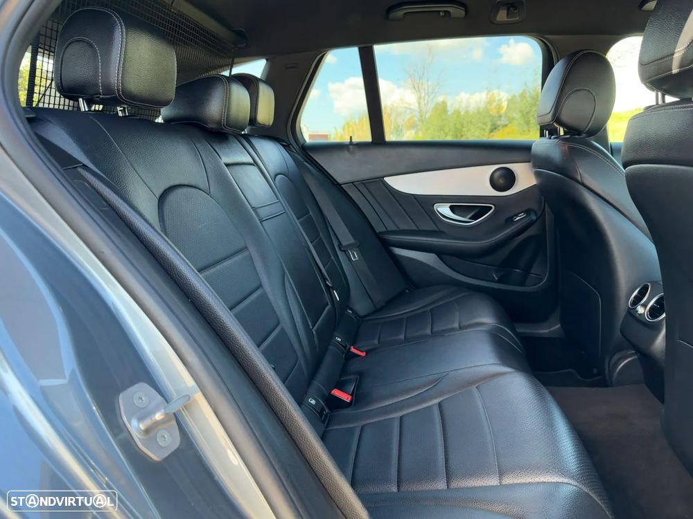Mercedes-Benz C 300 de AMG Line - 9