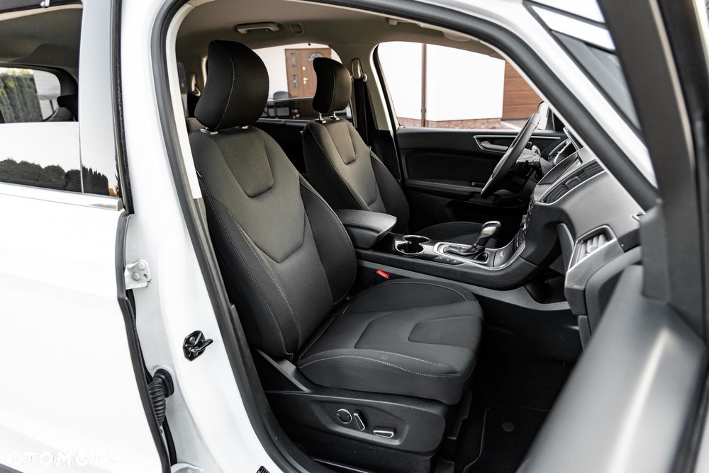 Ford S-Max 2.0 TDCi 4WD Trend PowerShift - 24