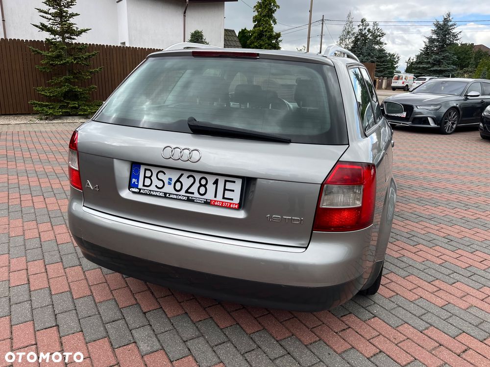 Audi A4 Avant - 10