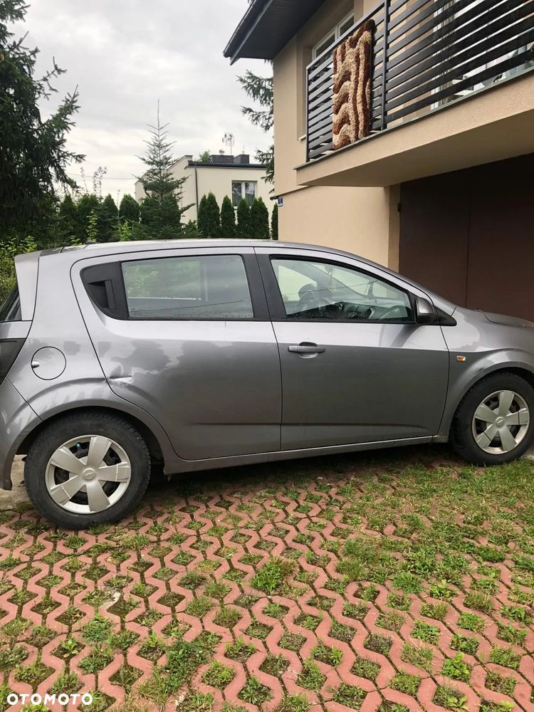 Chevrolet Aveo 1.2 LS+ - 4