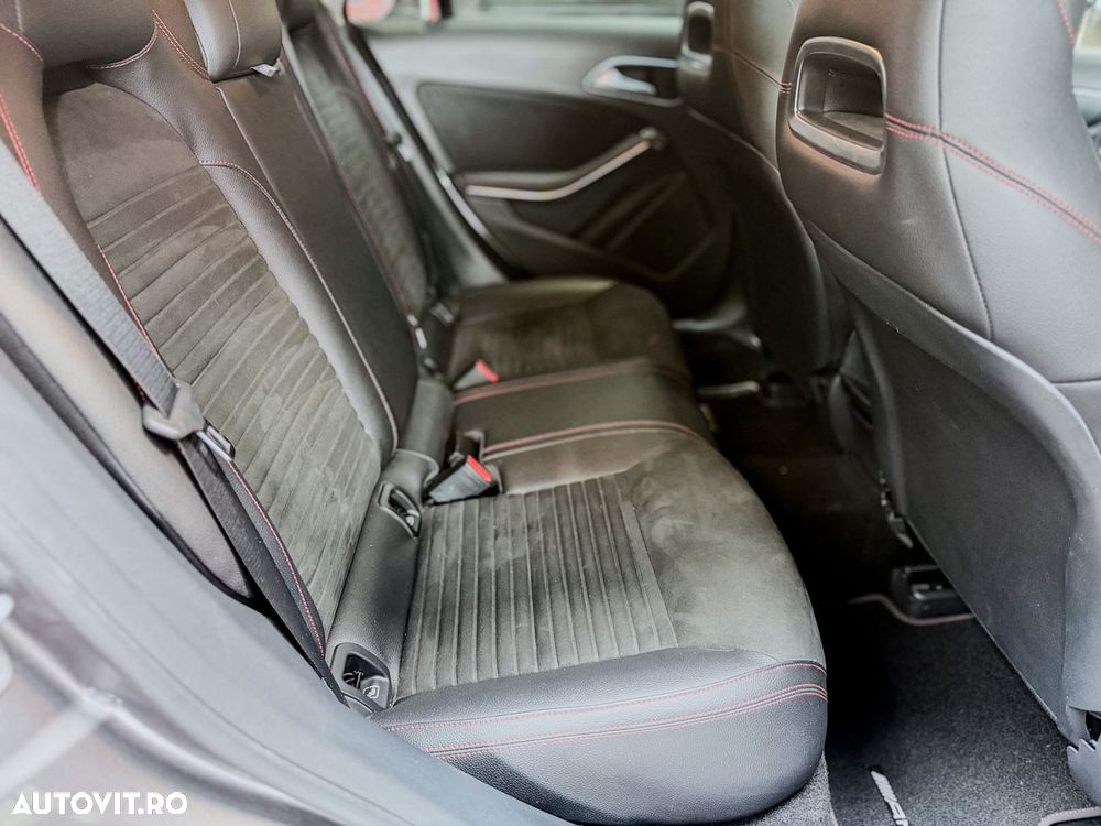 Mercedes-Benz CLA 200 d 4MATIC 7G-DCT AMG Line - 23