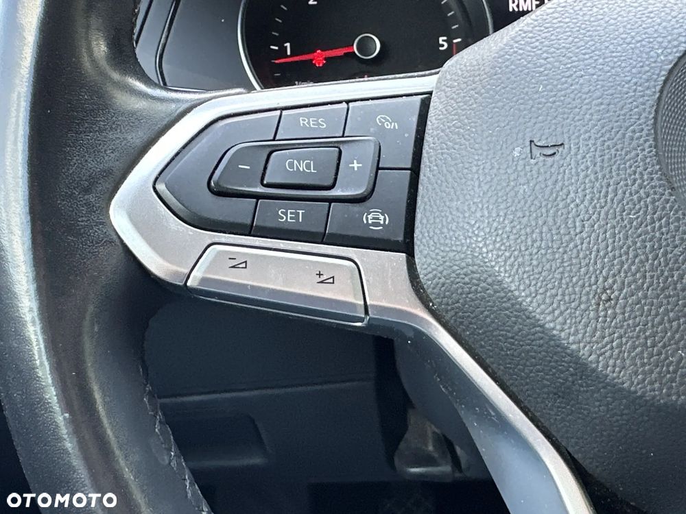 Volkswagen Passat 2.0 TDI EVO Essence - 24