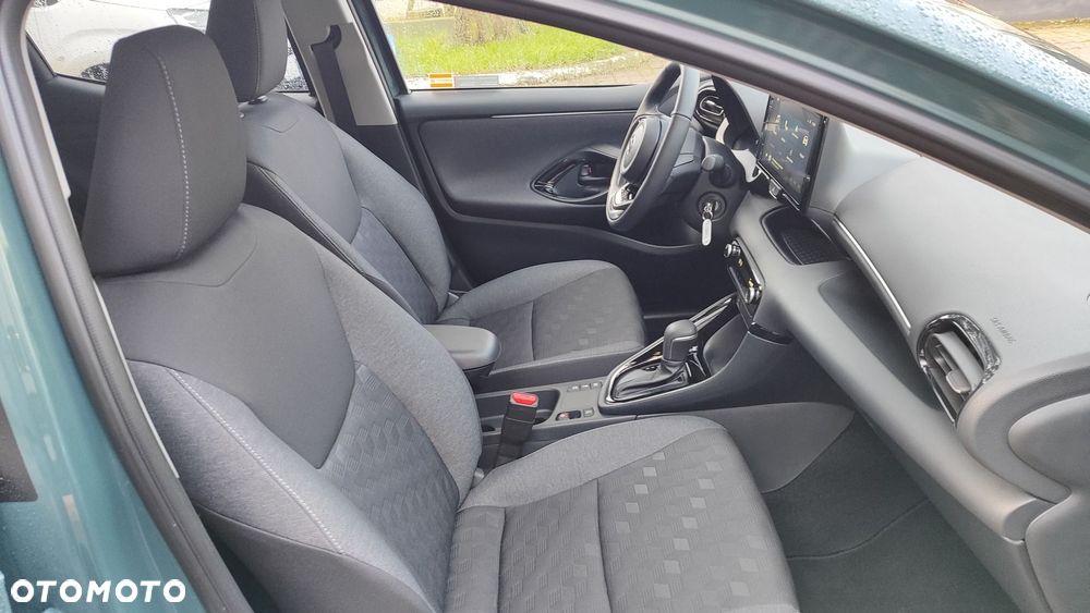 Toyota Yaris Hybrid 1.5 Style - 17