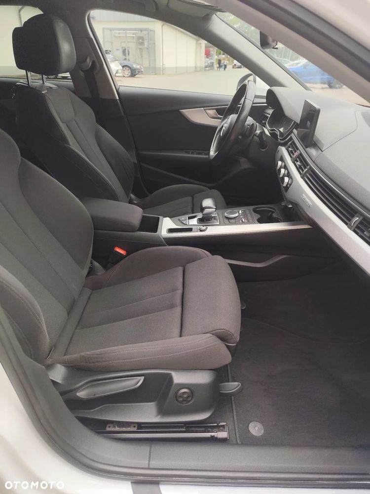 Audi A4 Avant 2.0 TDI Quattro S tronic - 14