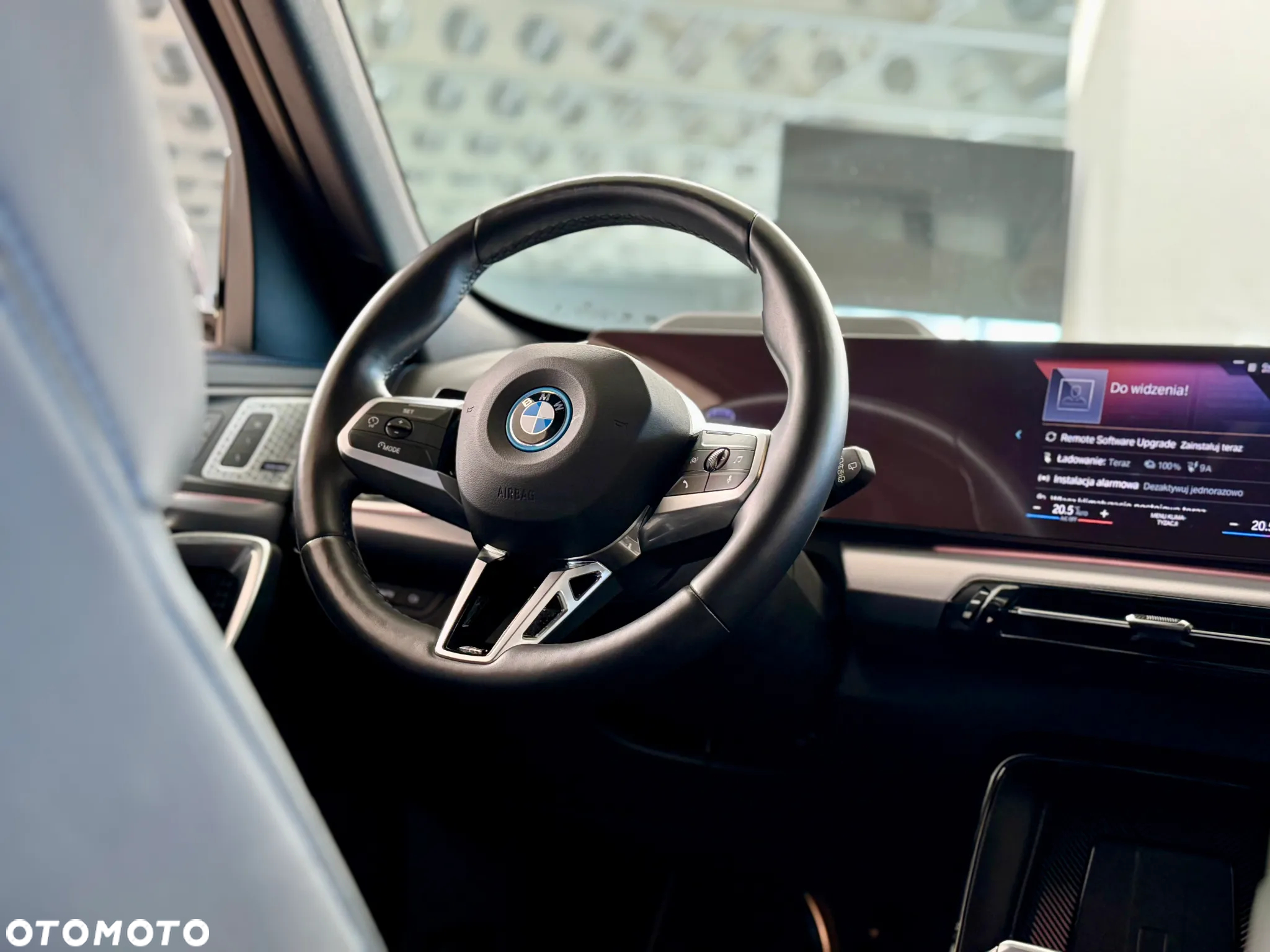 BMW iX1 xDrive30 66.5kWh M Sport - 18