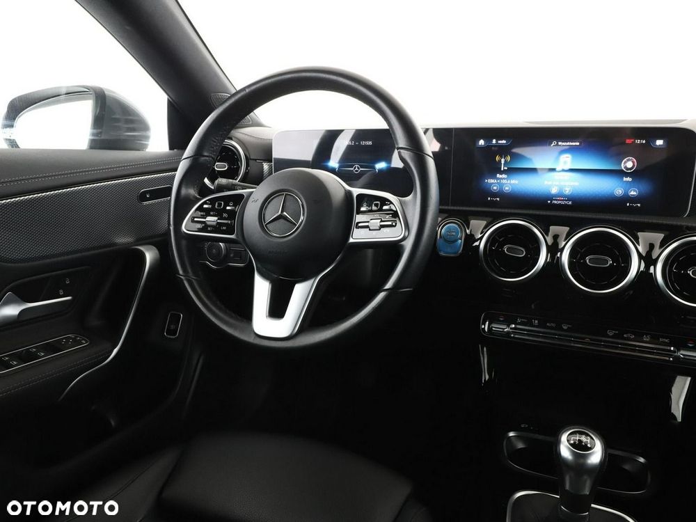 Mercedes-Benz CLA 180 Progressive - 17