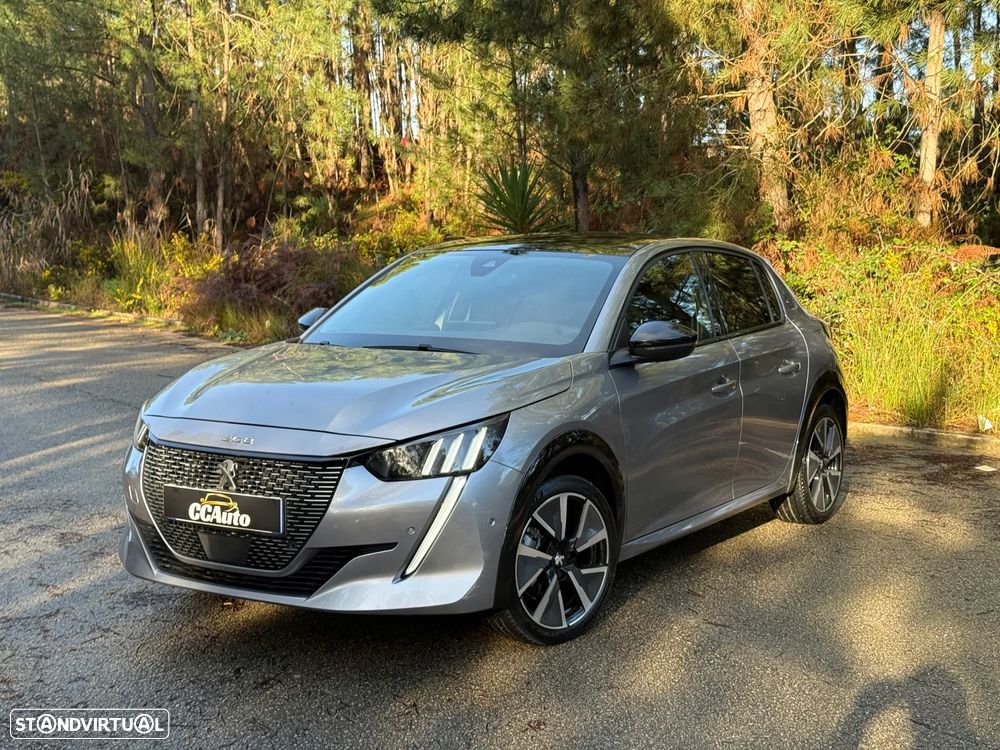 Peugeot e-208 GT - 2