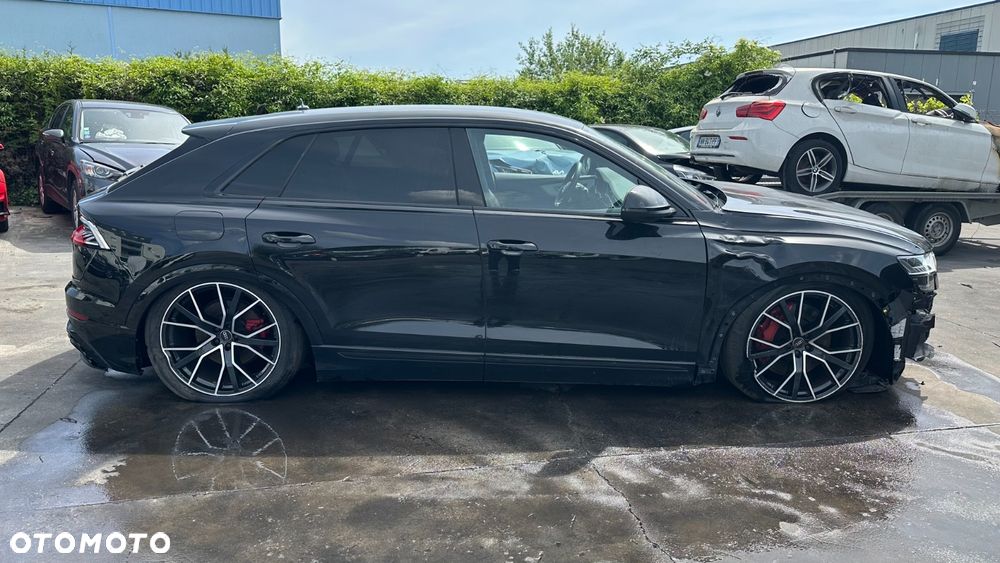 Audi Q8 55 TFSIe quattro tiptronic competition plus - 9