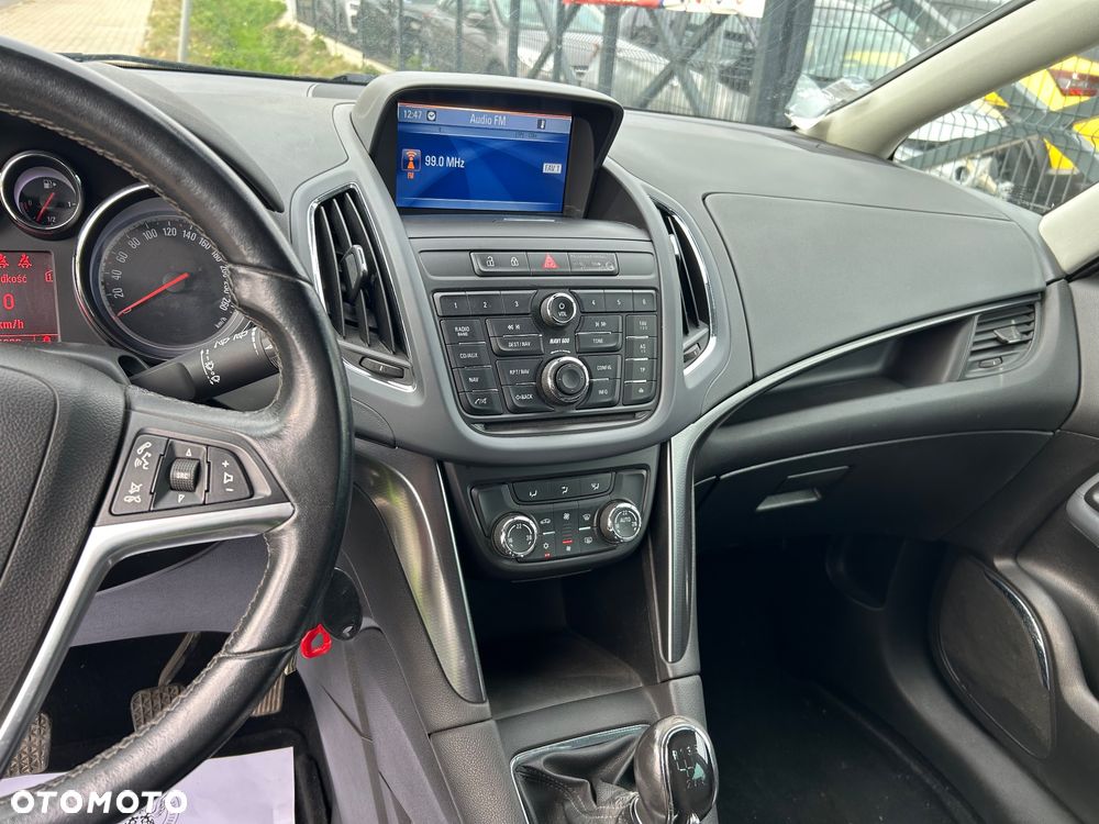 Opel Zafira - 13