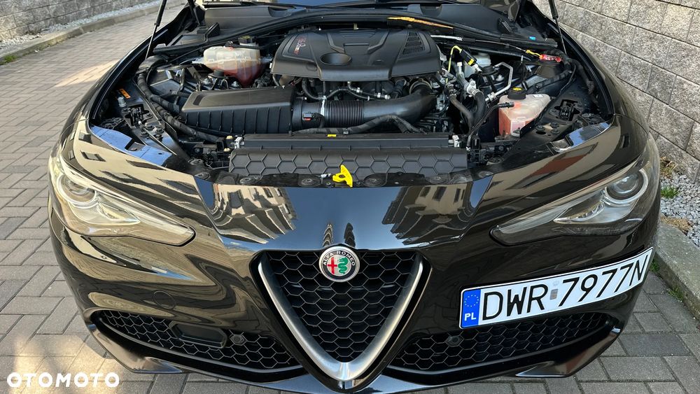 Alfa Romeo Giulia 2.0 Turbo 16V AT8-Q4 Veloce Ti - 18