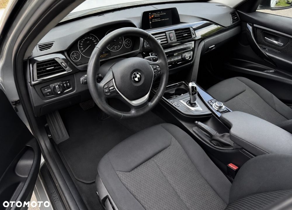 BMW Seria 3 320d - 8