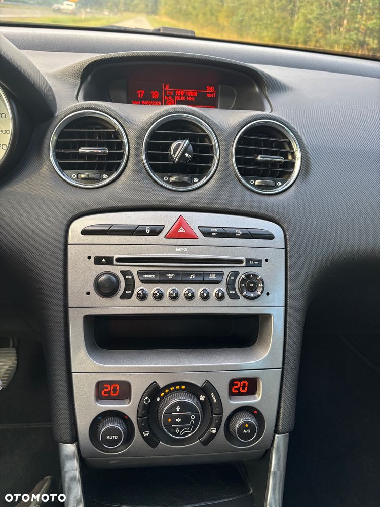 Peugeot 308 - 16