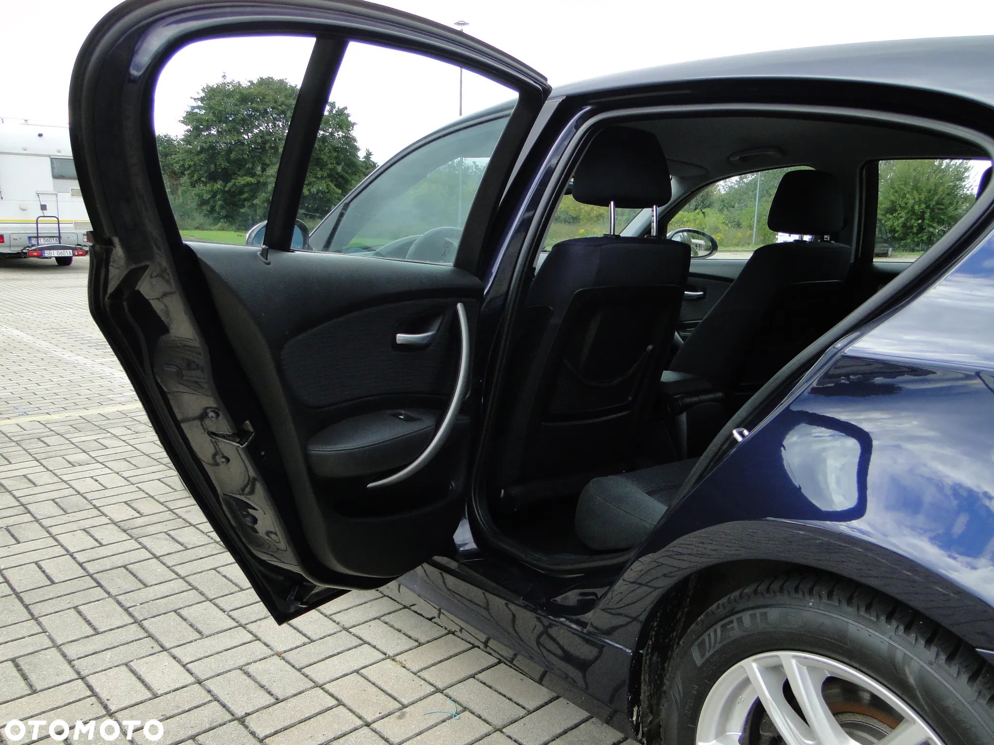 BMW Seria 1 118i - 11