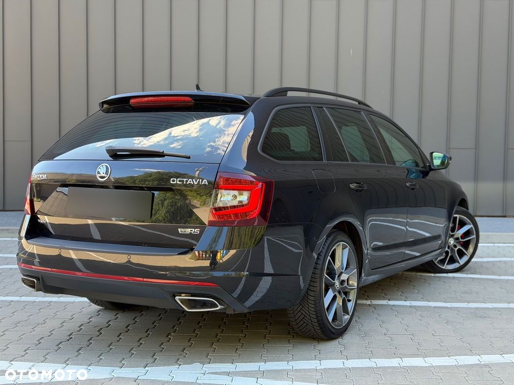Skoda Octavia 2.0 TDI 4x4 DSG RS - 11