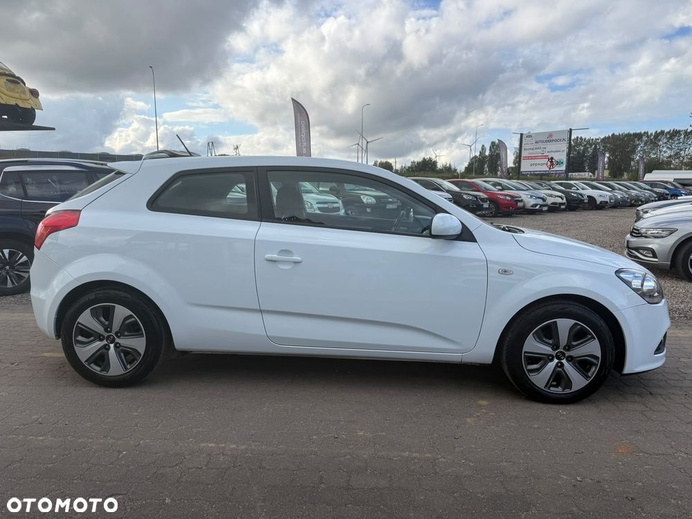 Kia Procee'd
