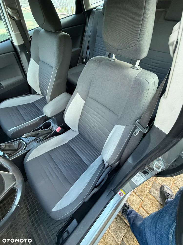 Toyota Auris 1.6 Active - 21