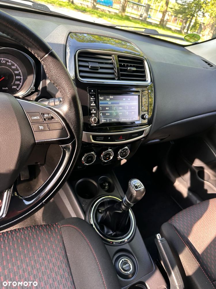 Mitsubishi ASX 1.6 DI-D 4WD Plus - 29