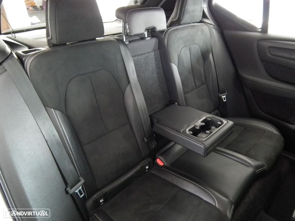 Volvo XC 40 2.0 D3 R-Design - 19