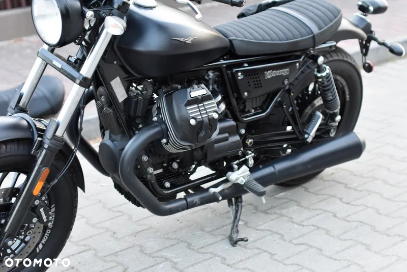 Moto Guzzi V9 - 25