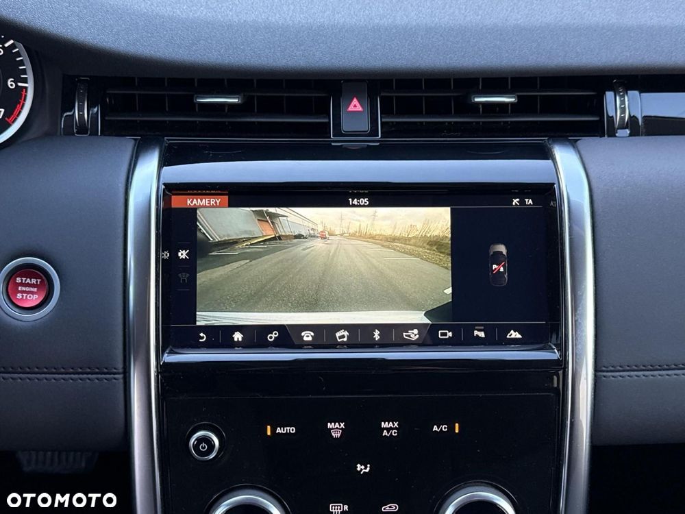 Land Rover Discovery Sport - 24