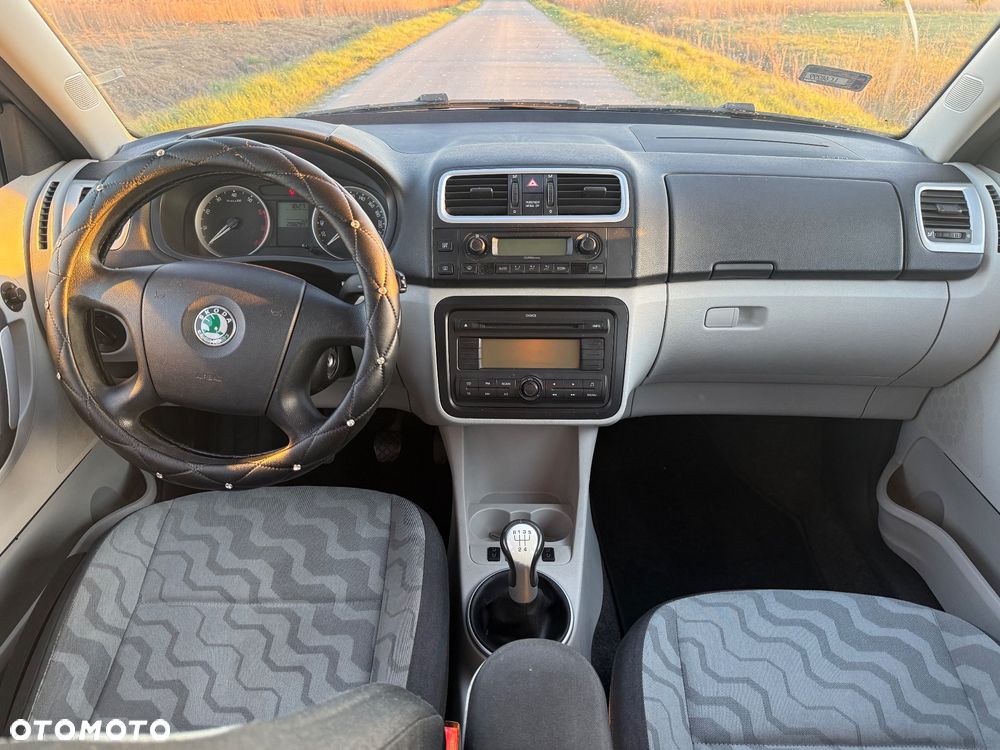Skoda Fabia 1.4 16V Ambiente - 11