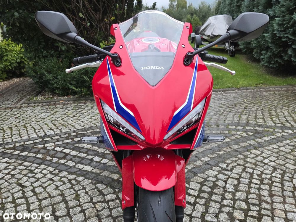 Honda CBR - 28
