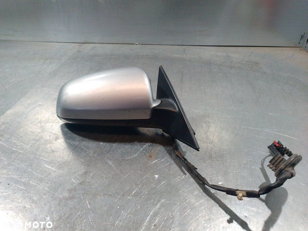 LUSTERKO PRAWE AUDI A3 ( 8P1 ) E1010754 LY7W - 1