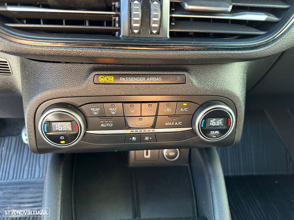 Ford Focus 1.5 TDCi EcoBlue ST-Line - 23